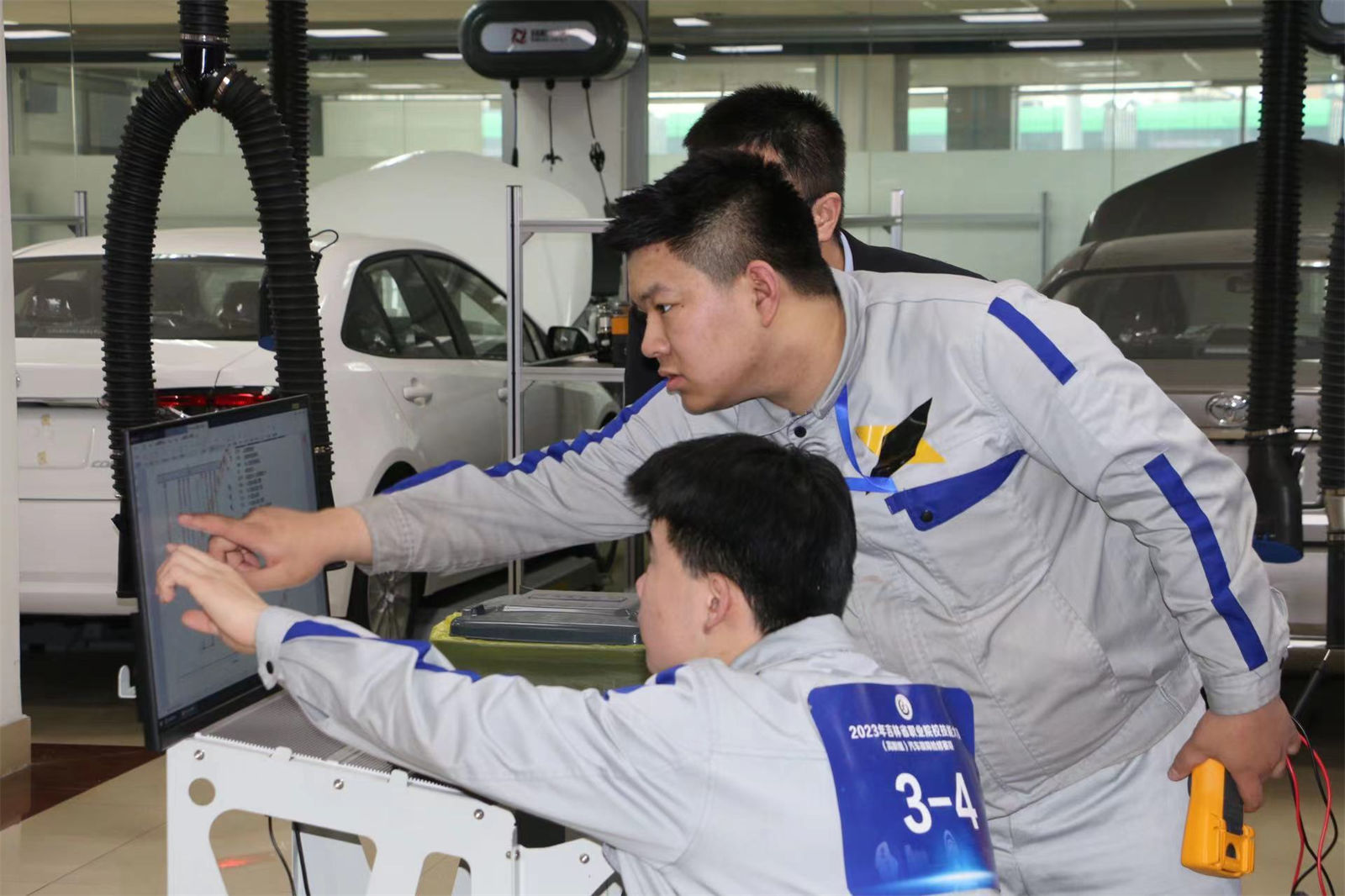 图2 比赛现场.jpg